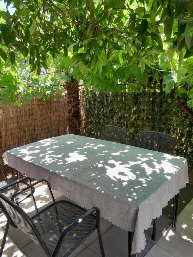 ザダルMaja Gardenアパートメント エクステリア 写真
